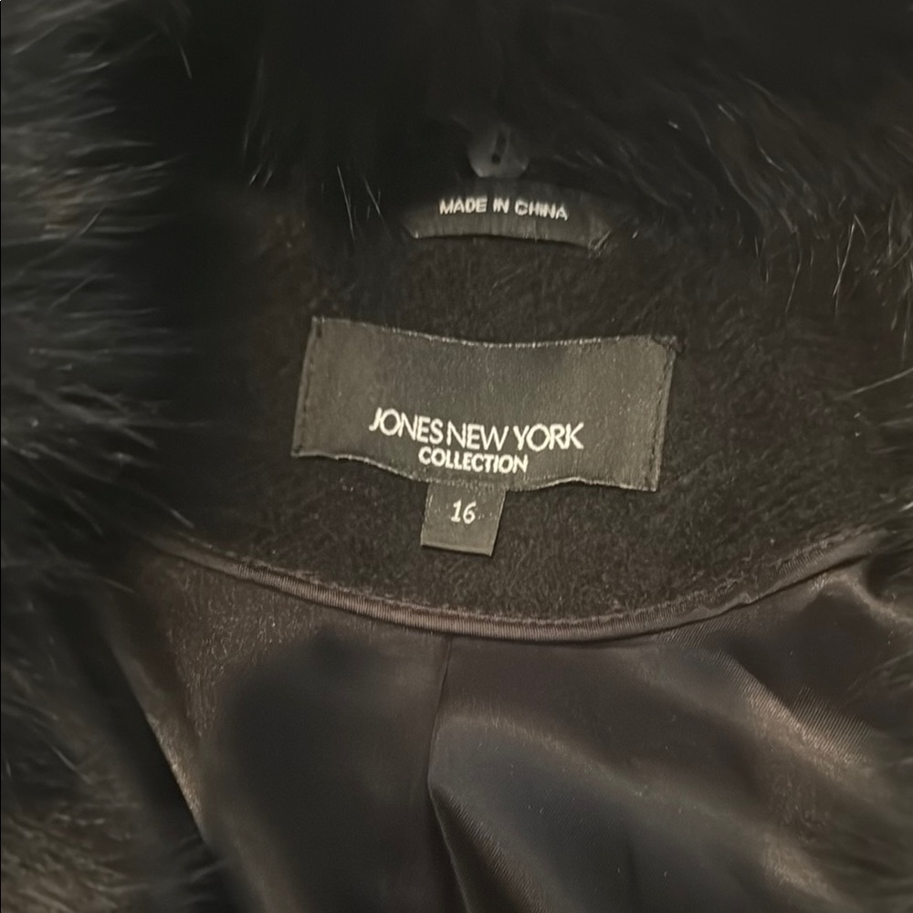 Jones New York Black Pea Coat Sleek Design